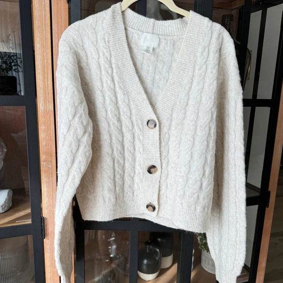 H&M wool chunky cableknit cardigan sweater beige oatmeal vneck button down - Picture 1 of 8